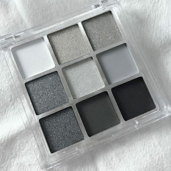 Black Smokey Eyeshadow Palette, 9 Colors Black