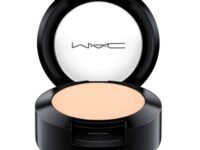 MAC Studio Finish Concealer SPF 35 NC10, 0.24