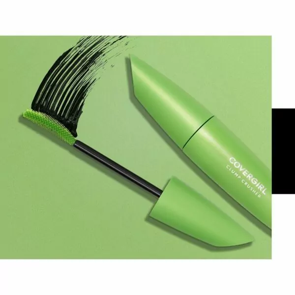 COVERGIRL - Clump Crusher by Lash Blast Mascara, 20X More Volume, Double Sided Brush, Long-Lasting Wear, 100% Cruelty-Free - Image 3